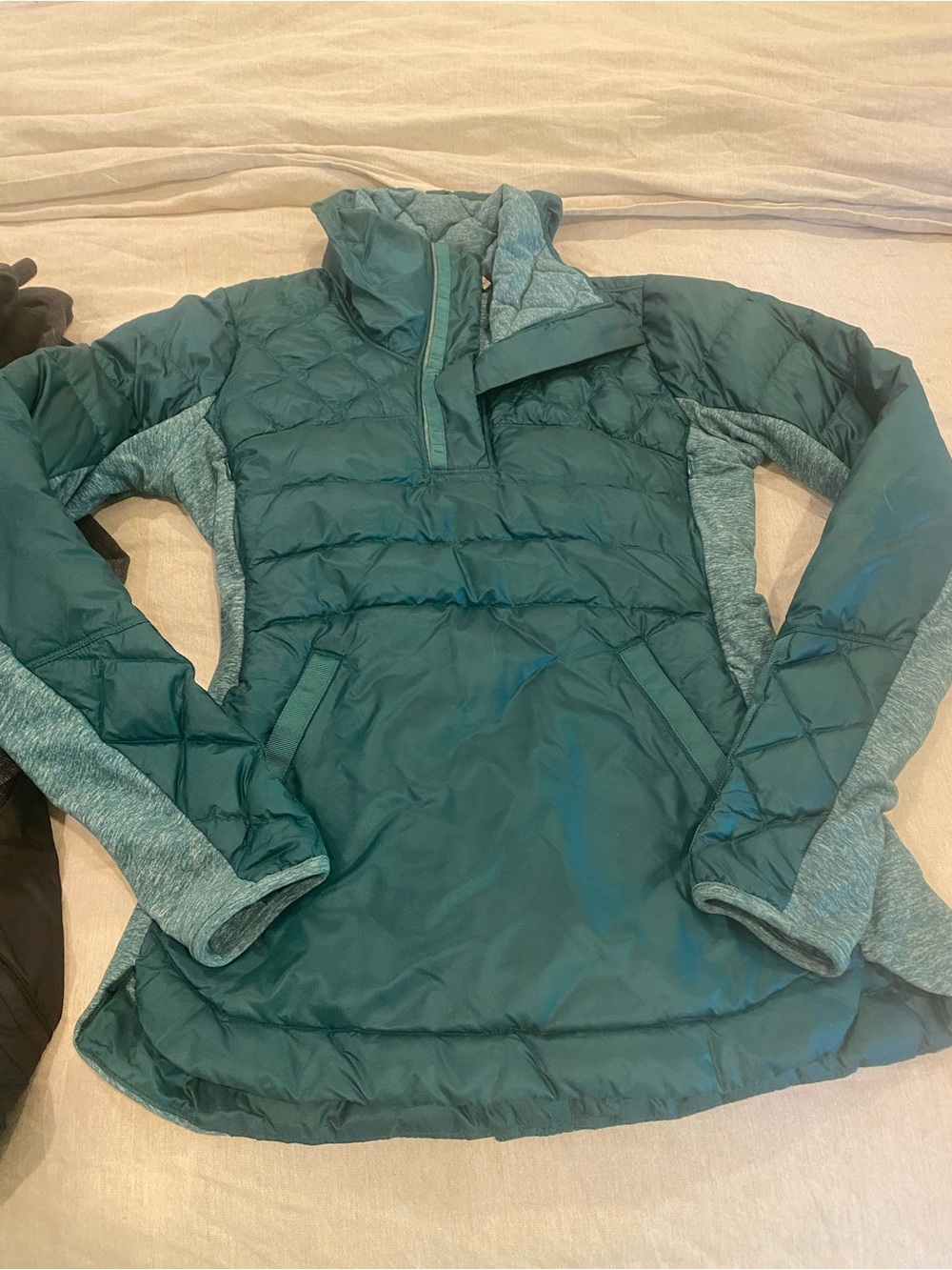 lululemon athletica Teal Quilted Pullover Puffer